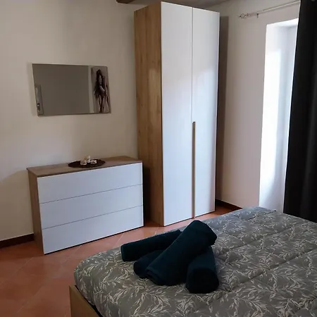 Bilocale Nel Centro Storico Apartment *